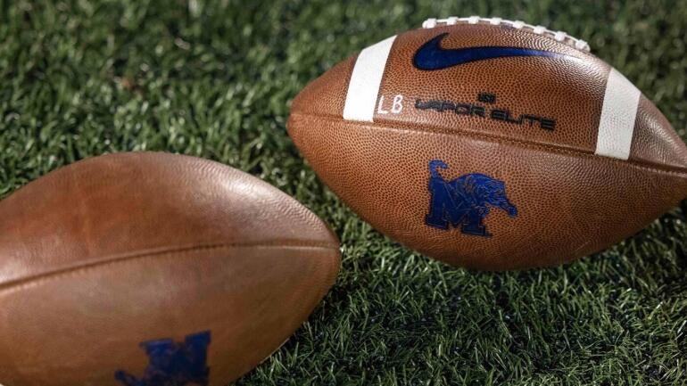 NCAA Football: Memphis at Navy