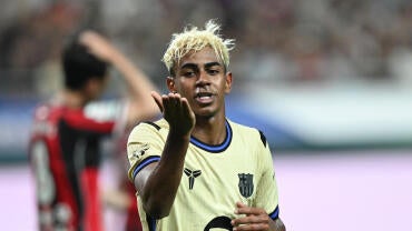 FBL-KOR-ESP-BARCELONA-SEOUL