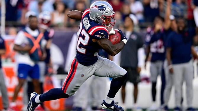 treyveon-henderson-patriots-getty-images.jpg