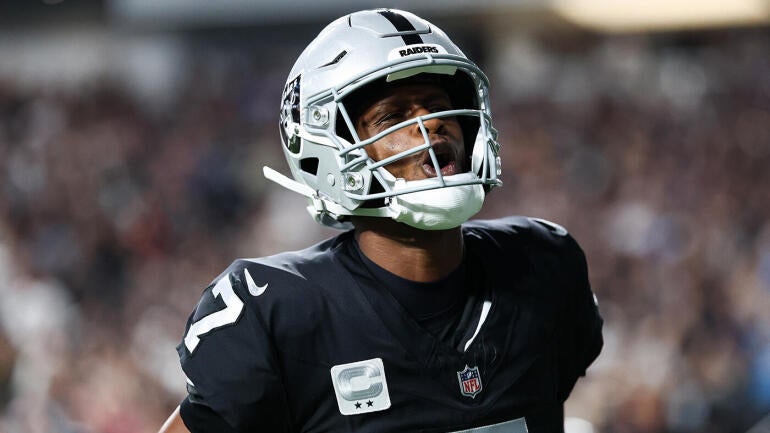 Los Angeles Chargers v Las Vegas Raiders - NFL 2025