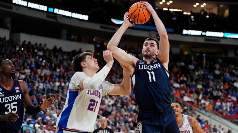 NCAA Basketball: NCAA Tournament Second Round-Connecticut at Florida
