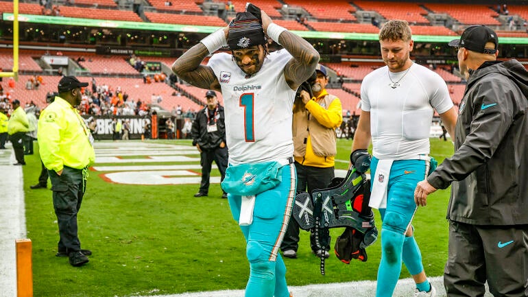 SPORTS-BN-DOLPHINS-BROWNS-7-MI