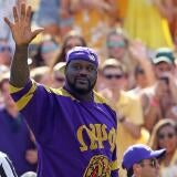shaq-lsu-football.jpg