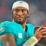 getty-tua-tagovailoa-dolphins.jpg