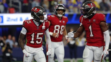 NFL: NOV 23 Buccaneers at Rams