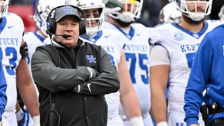 mark-stoops-kentucky-wildcats