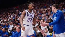 Darryn Peterson's camp breaks silence as Kansas handles Houston: 'So many life lessons to prepare Darryn'