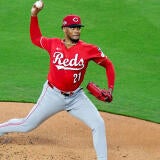 hunter-greene-cincinnati-reds-imagn-images.jpg