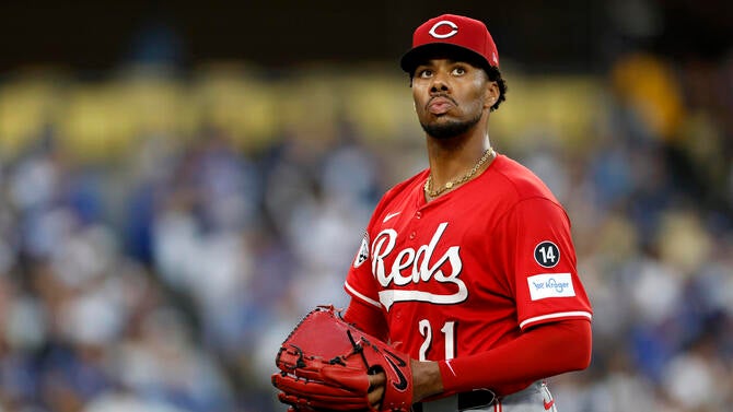 Wild Card Series - Cincinnati Reds v Los Angeles Dodgers - Game One
