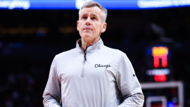 Bulls want their next GM to keep Billy Donovan as coach, but history says that isn't a great idea
