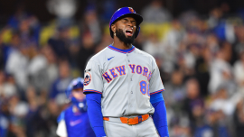 Mets owner Steve Cohen asks fans to 'hang in there' as team drops seventh straight game