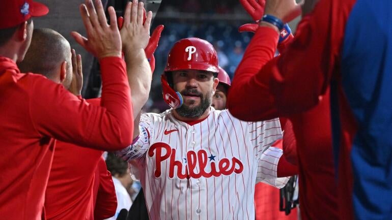kyle-schwarber-phillies