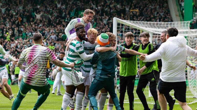 Celtic v Heart of Midlothian - William Hill Premiership