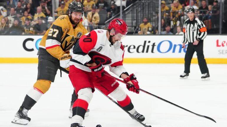 sebastian-aho-carolina-hurricanes