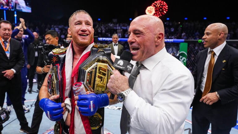 justin-gaethje-belts-fireworks-white-house.jpg