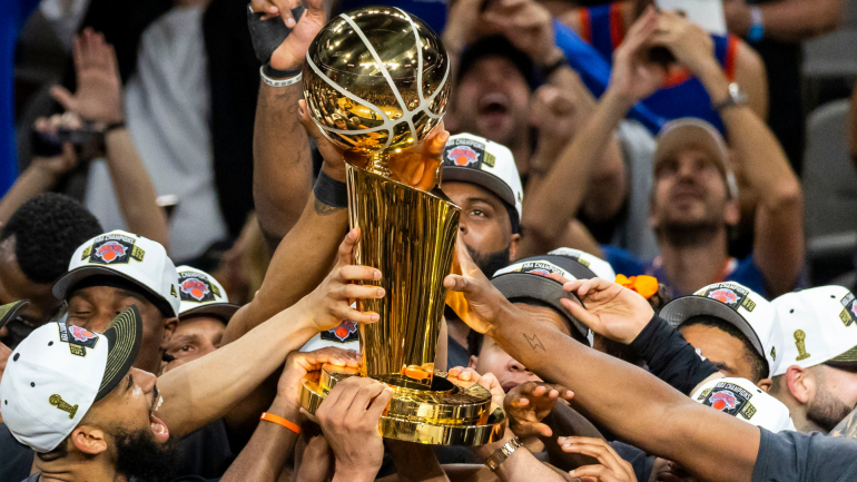 knicks-trophy-getty.png