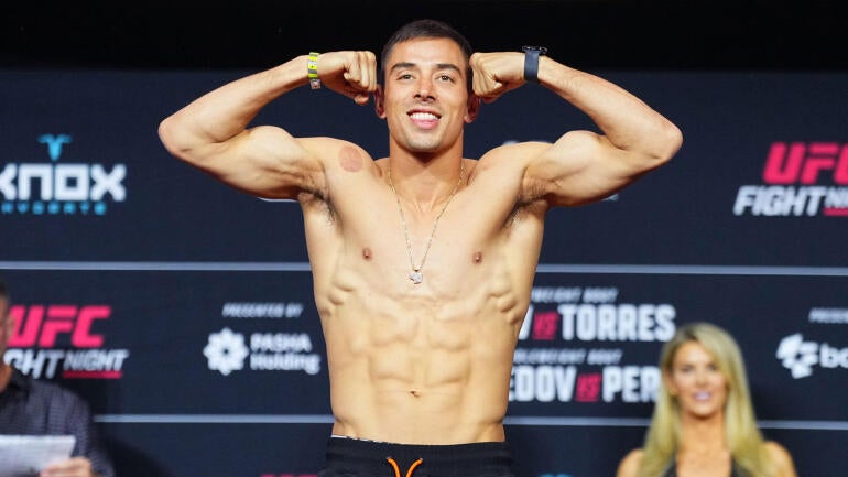 manuel-torres-weighins.jpg