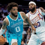 Phoenix Suns v Charlotte Hornets