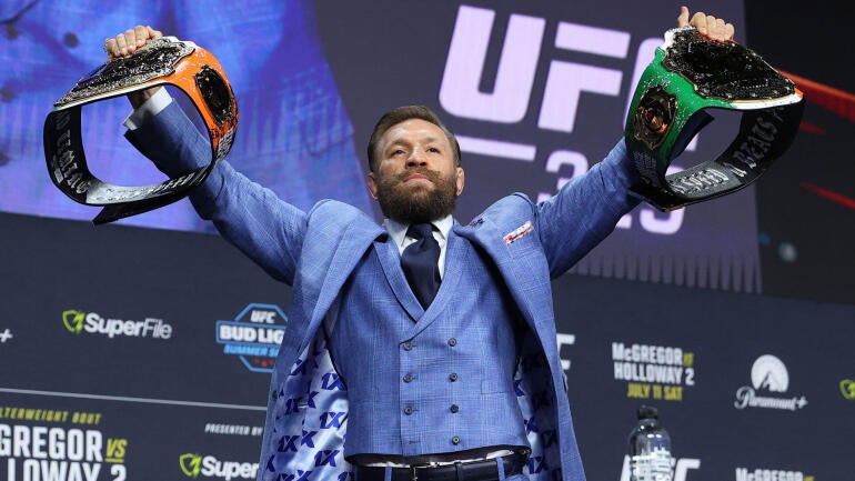conor-mcgregor-irish-belts-329.jpg
