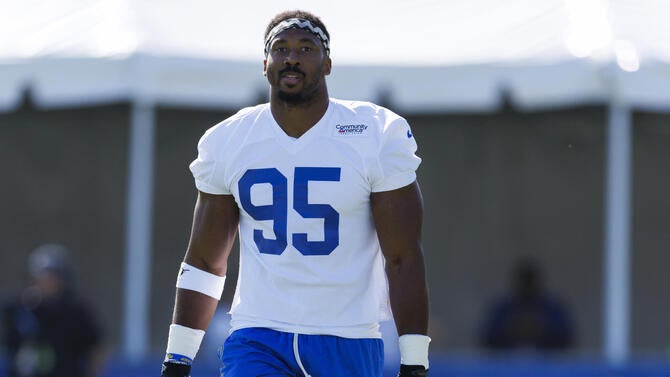 myles-garrett-rams.jpg