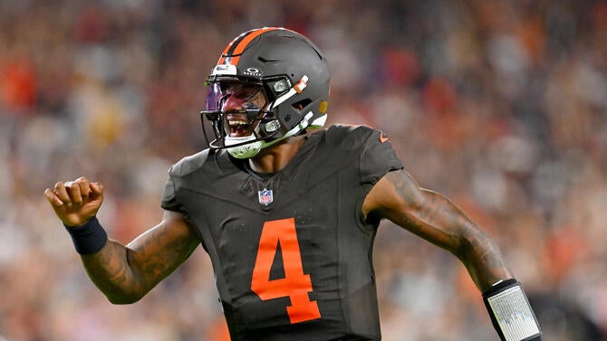 Pittsburgh Steelers v Cleveland Browns