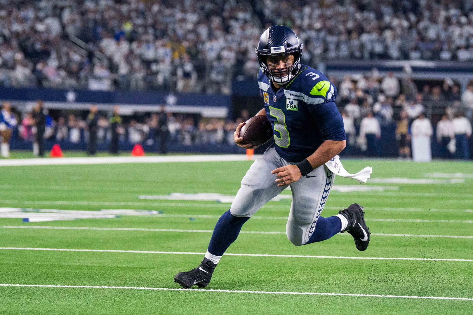 Russell Wilson addresses rumors that the Seahawks might trade him to the Giants