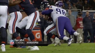 Minnesota Vikings defensive tackle Linval Joseph (98) sweats