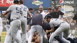 Watch: Yankees' Tommy Kahnle destroys dugout fan in heated