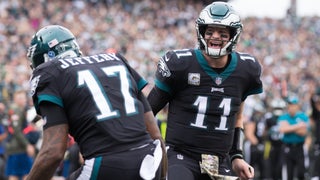 Carson Wentz and Eagles deny NFC East crown to Cowboys in win