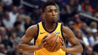 Donovan Mitchell outduels Larry Nance Jr. to win NBA's Slam Dunk Contest -  Los Angeles Times