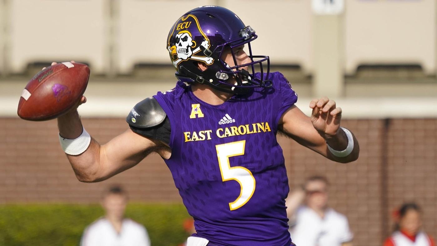 Gardner Minshew once tried to break his own hand in college to help his career; the legend grows