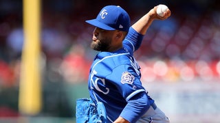 Washington Nationals acquire reliever Kelvin Herrera from Kansas