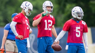 Watch Adam Vinatieri's crazy extra point in Colts-Bills snow game