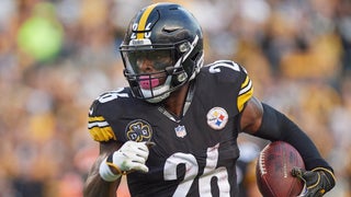 Le'Veon Bell says Steelers won't see him until Week 1 unless he