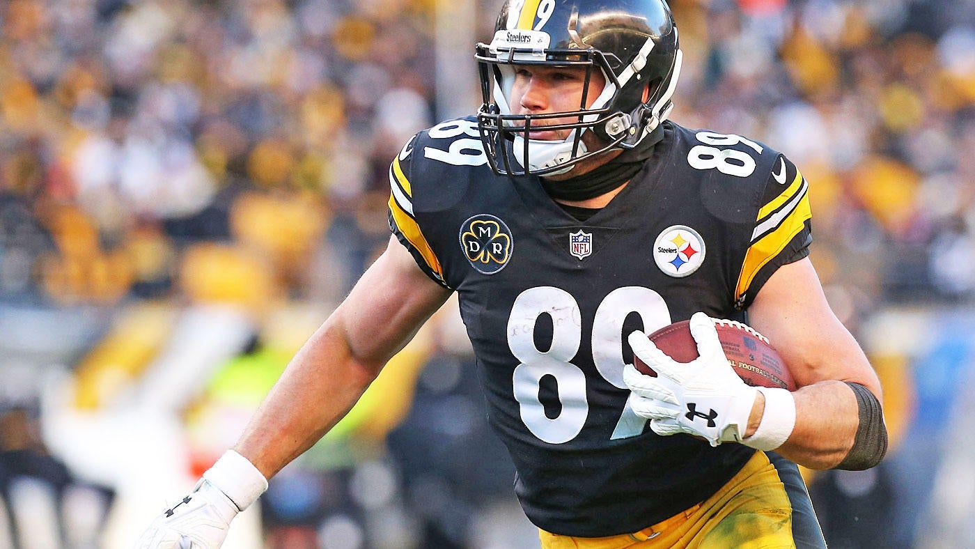 vance-mcdonald-1400.jpg