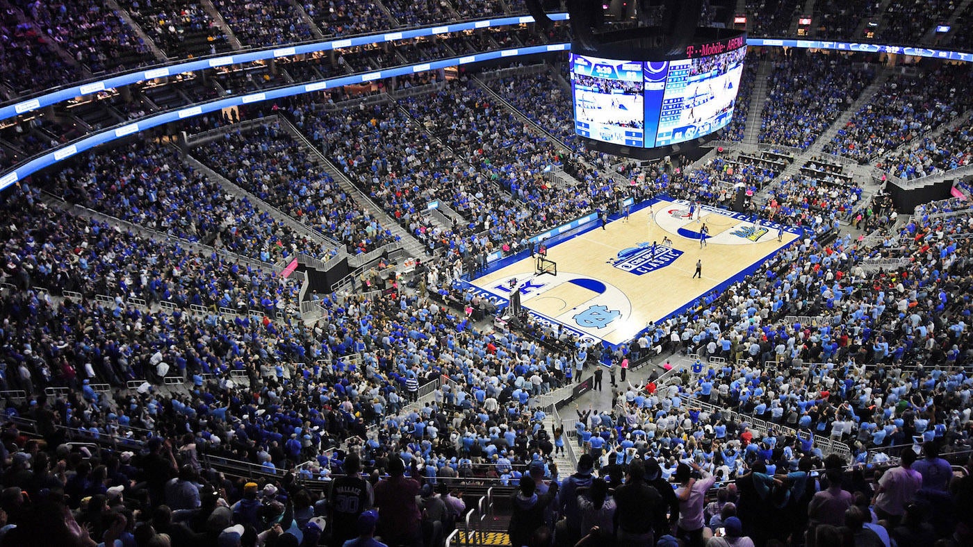 NCAA Basketball: North Carolina at Kentucky