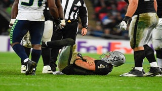 Raiders' Derek Carr diagnosed with bruised hand