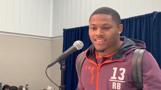 Josh Jacobs rooting for Tide teammates, against Chiefs 