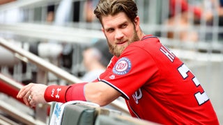 Is Bryce Harper recruiting Le'Veon Bell for the Philadelphia Eagles?