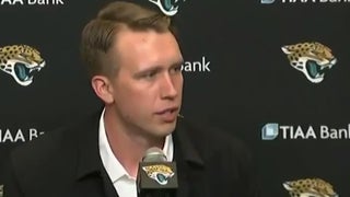 I Will Always Love Philadelphia': Fans In Nick Foles' Eagles Jerseys Show  Up To Jaguars Training Camp - CBS Philadelphia