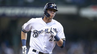 Brewers' Christian Yelich surprises Muskego girls with puppy