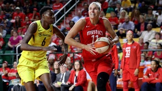 Former WNBA MVP Nneka Ogwumike, LA Sparks Agree to 1-Year Contract