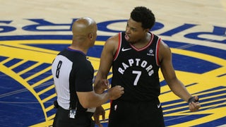 Kyle Lowry shoved by fan after landing out of bounds in Game 3 of