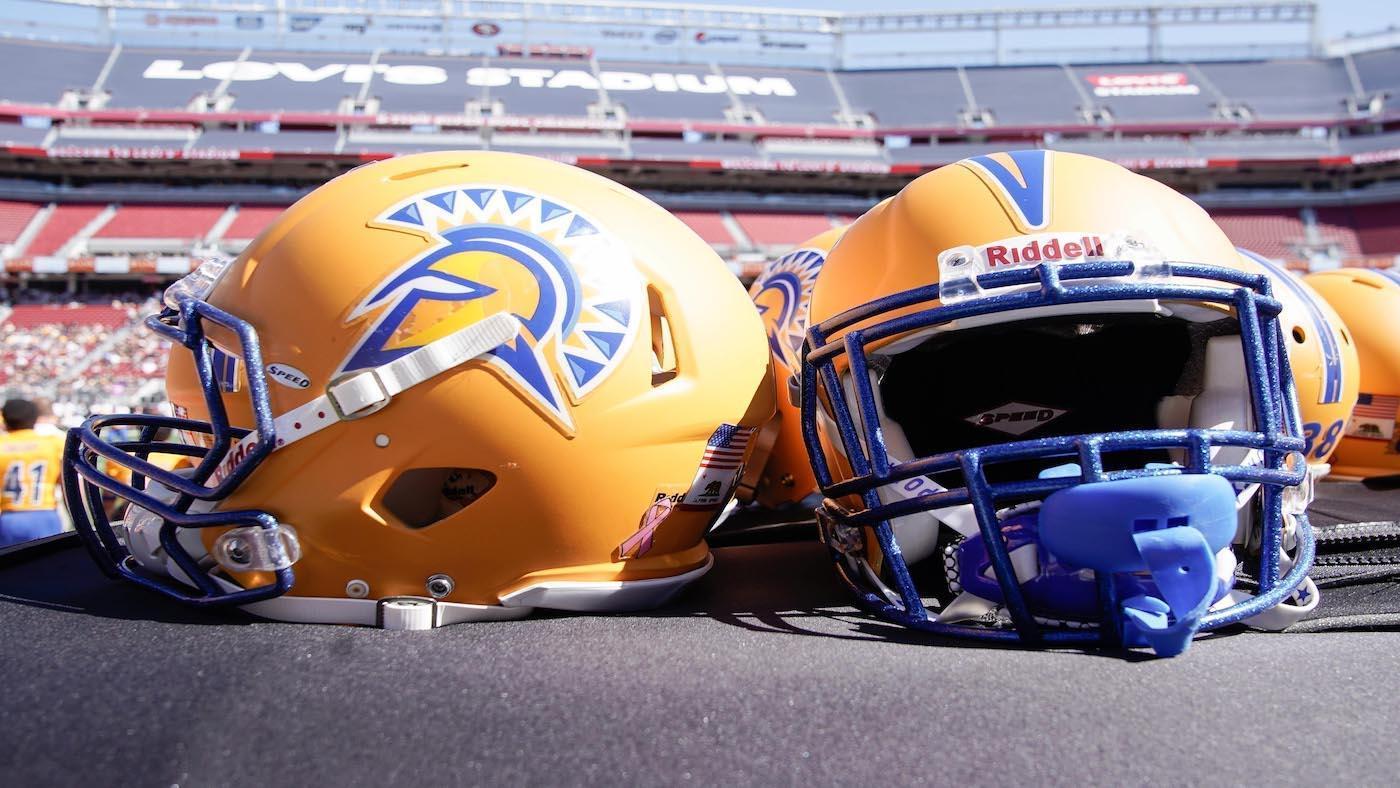 Wyoming Cowboys using Riddell helmet technology to cut down on