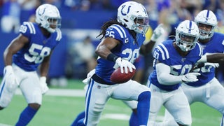 Three is no crowd for Colts offense