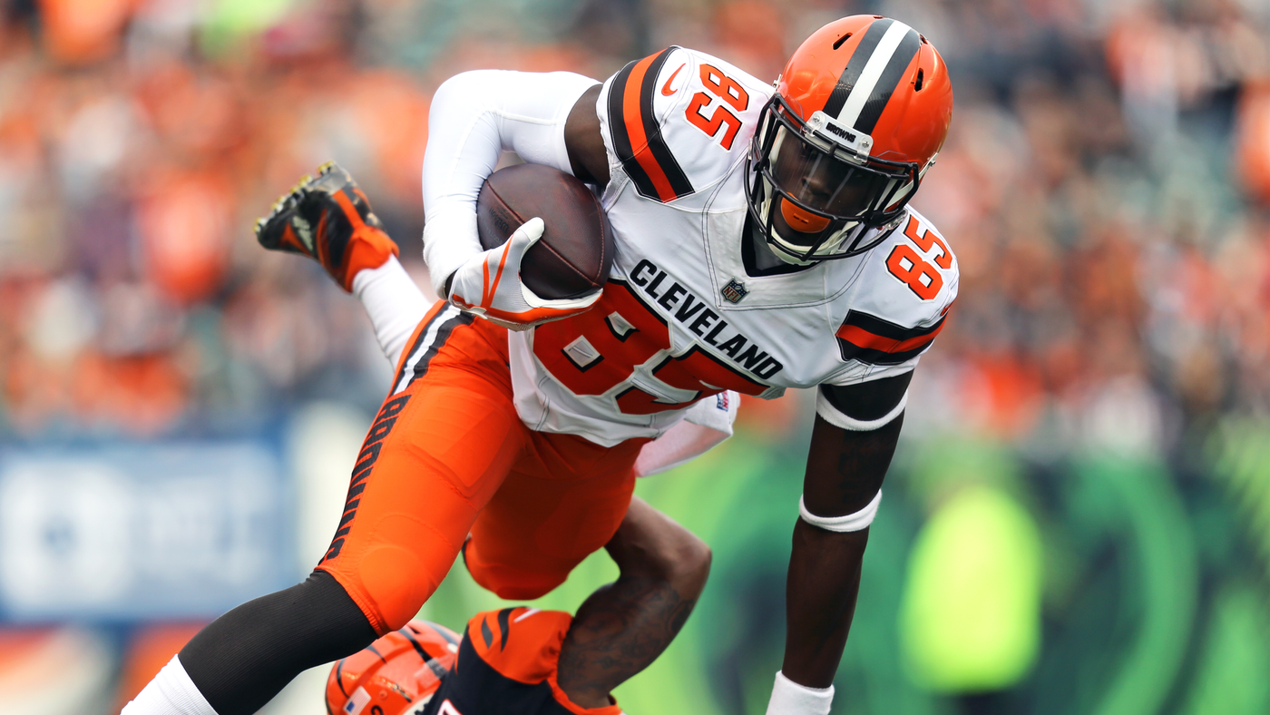 NFL offseason rankings: ESPN ranks Browns “weapons” outside of top 10 -  Dawgs By Nature