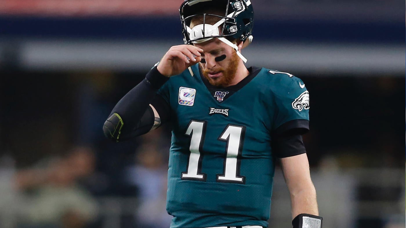 Eagles fans burn Carson Wentz jersey after blowout loss to Cowboys on Sunday Night Football