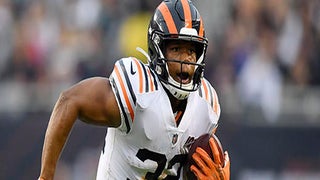 Kendall Fuller injures right hand against Houston Texans