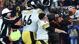 Myles Garrett swings helmet at Mason Rudolph