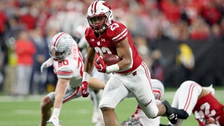 Wisconsin's Jonathan Taylor answers NFL draft questions - Los